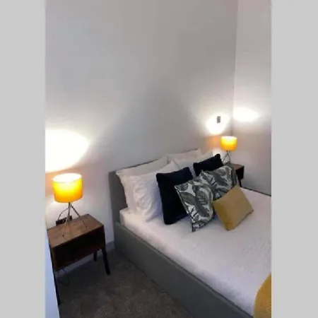 Doncaster City Centre Deluxe Whole Apartment Sleeps 4 D2 Exterior photo