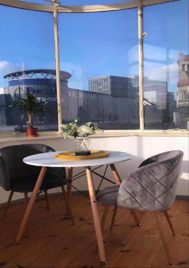 Centre Deluxe Whole Sleeps 4 D2 Apartment *